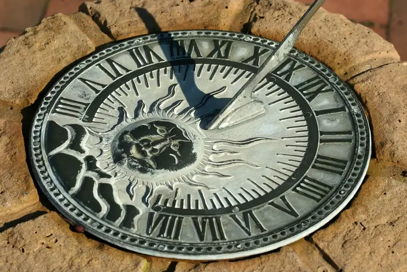 The History of Time: From Ancient Sundials to Early Watches